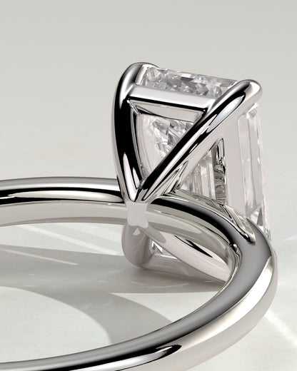 Alina - Emerald Claw Solitaire Engagement Ring - White Gold - white gold - Lara Jewels