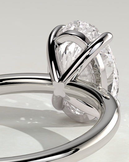 Daisy - Classic Oval Claw Solitaire Engagement Ring - White Gold