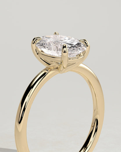 Daisy - Classic Oval Claw Solitaire Engagement Ring - Yellow Gold