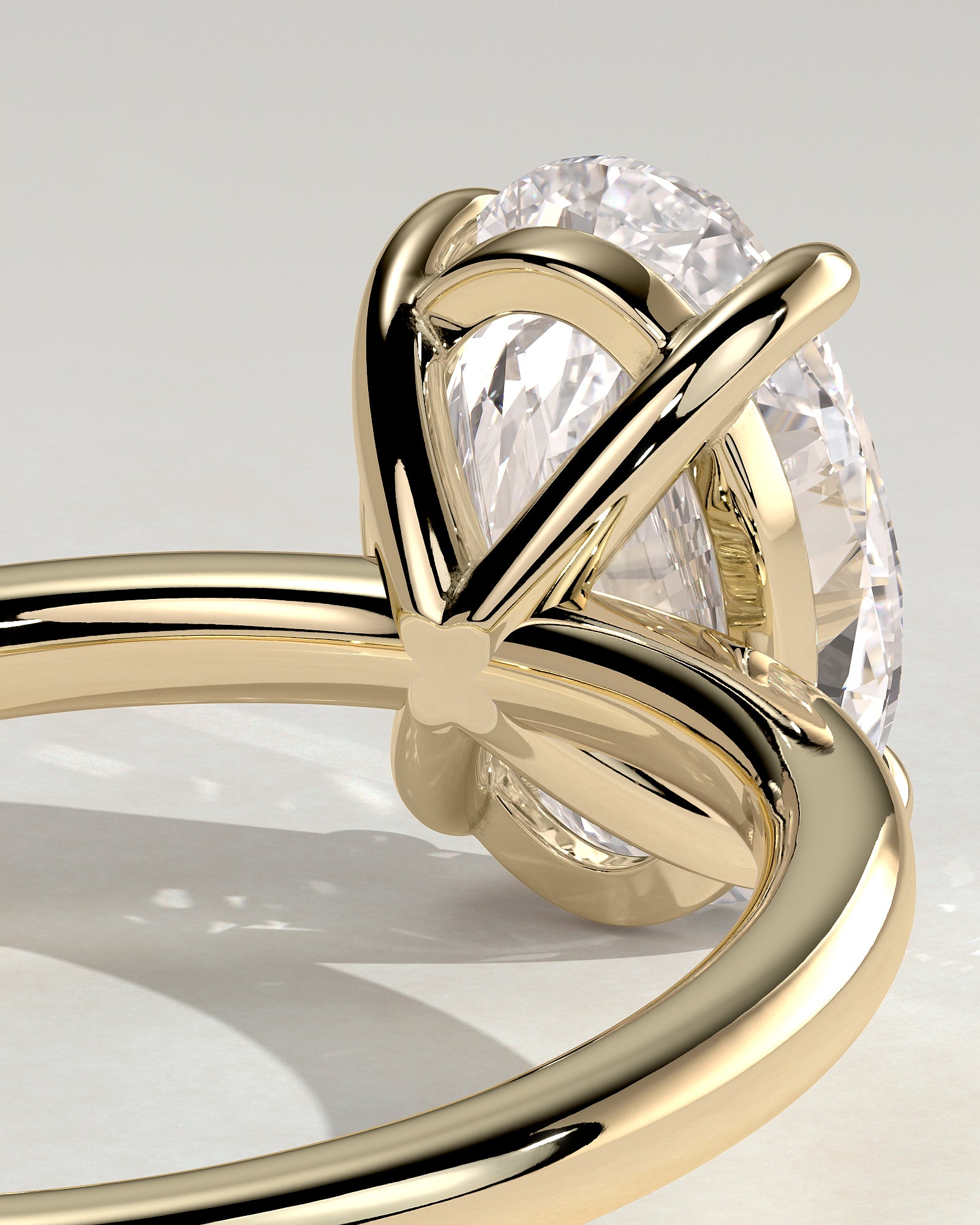 Daisy - Classic Oval Claw Solitaire Engagement Ring - Yellow Gold - Yellow Gold 2ct