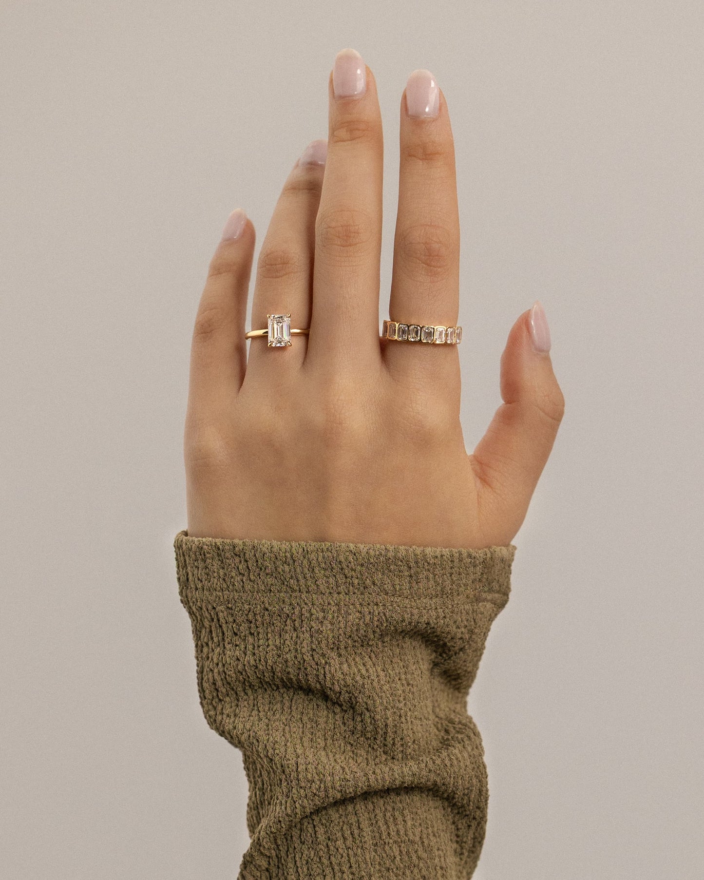 Alina - Emerald Claw Solitaire Engagement Ring - Yellow Gold - yellow gold - Lara Jewels