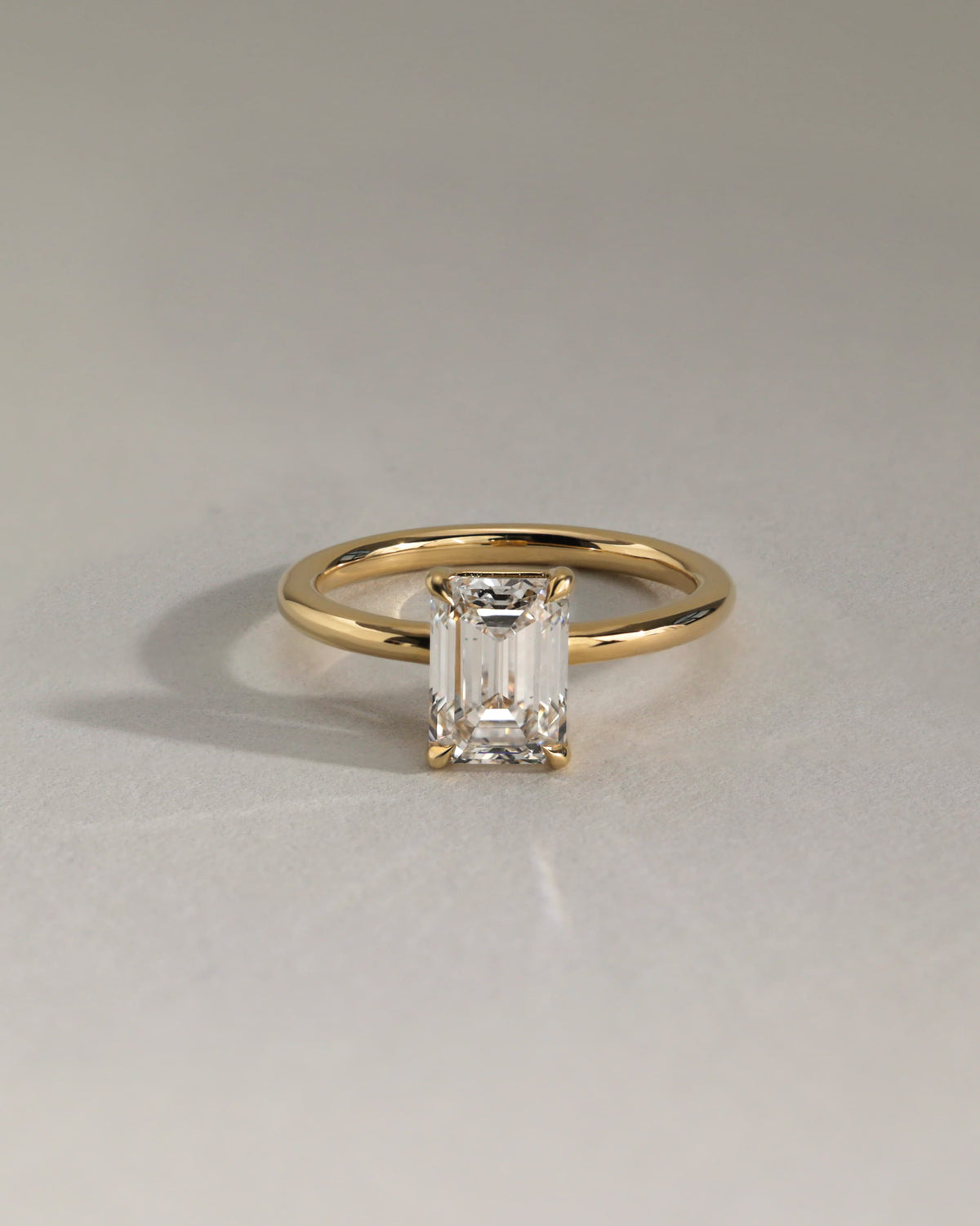 Alina - Emerald Claw Solitaire Engagement Ring - Yellow Gold - yellow gold - Lara Jewels