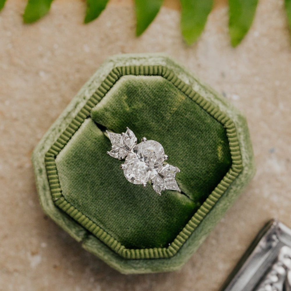 The Lantana Oval Ring