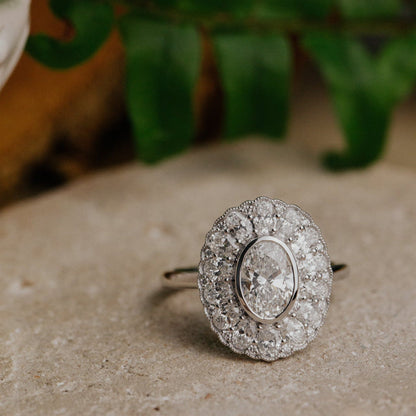 The Soleada Oval Ring
