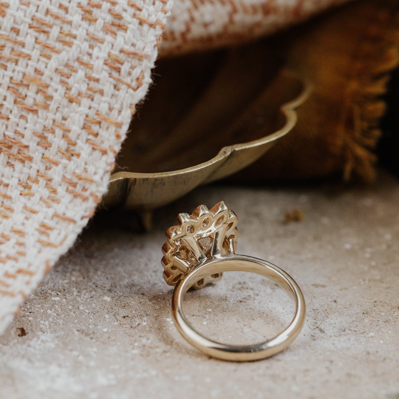 The Maravilla Oval Ring
