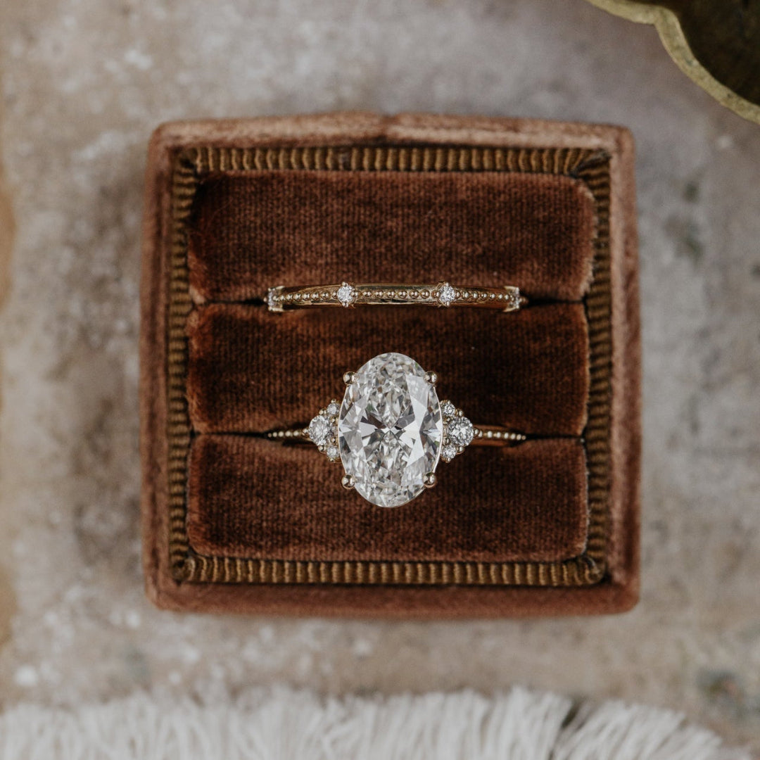 The Mirador Oval Ring