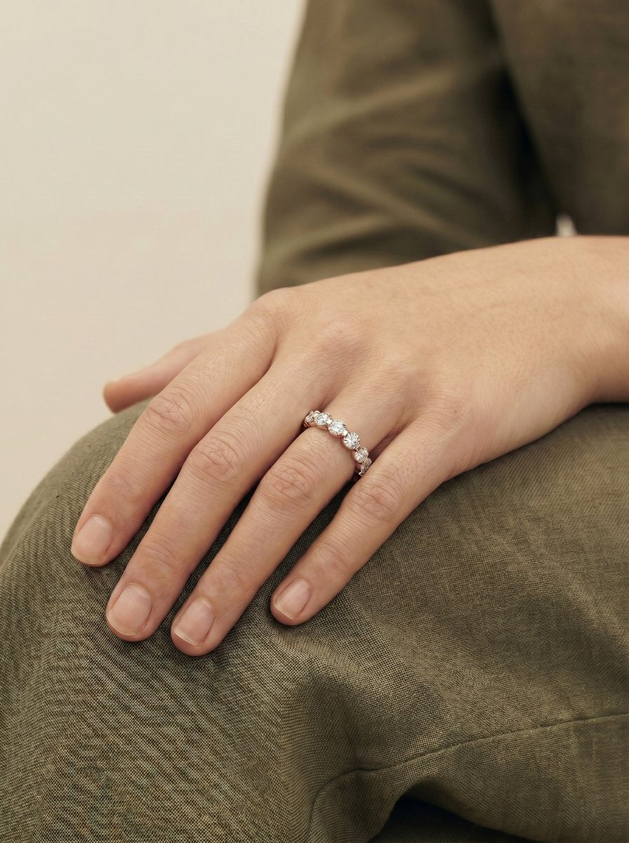 Amari Lab Grown Round Diamond Wedding Ring - Rose Gold