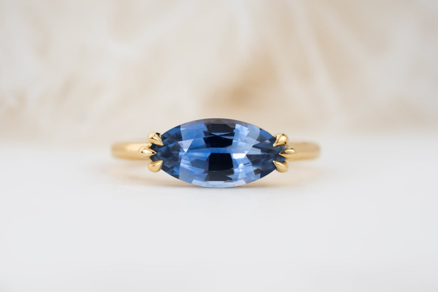The Elisabeta Ring Set | 2.98 CT Cornflower Blue Marquise Sapphire