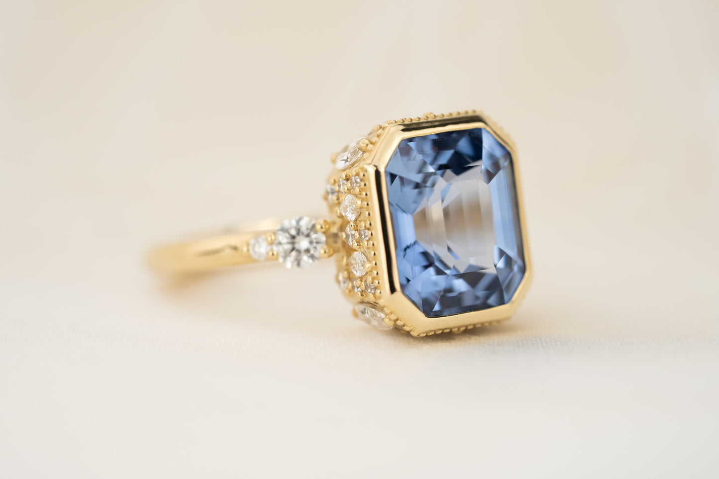 The Sitara Ring | 6.08 CT Cornflower Blue Sapphire
