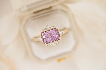 the-comtesse-ring-2-72-ct-rectangular-starbrite™-pink-sapphire