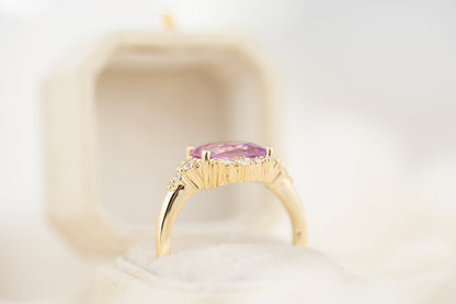 the-comtesse-ring-2-72-ct-rectangular-starbrite™-pink-sapphire