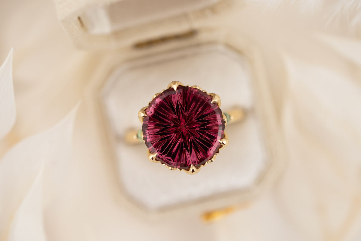 the-secret-garden-ring-6-72ct-round-starbrite™-rose-garnet