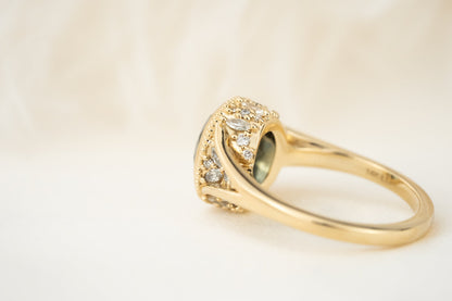 the-sitara-ring-3-32-ct-oval-montana-sapphire