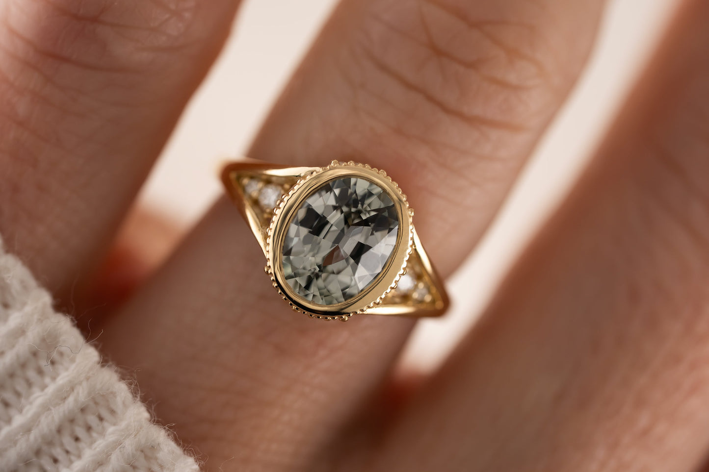 The Sitara Ring | 2.53 CT Oval Mint Sapphire