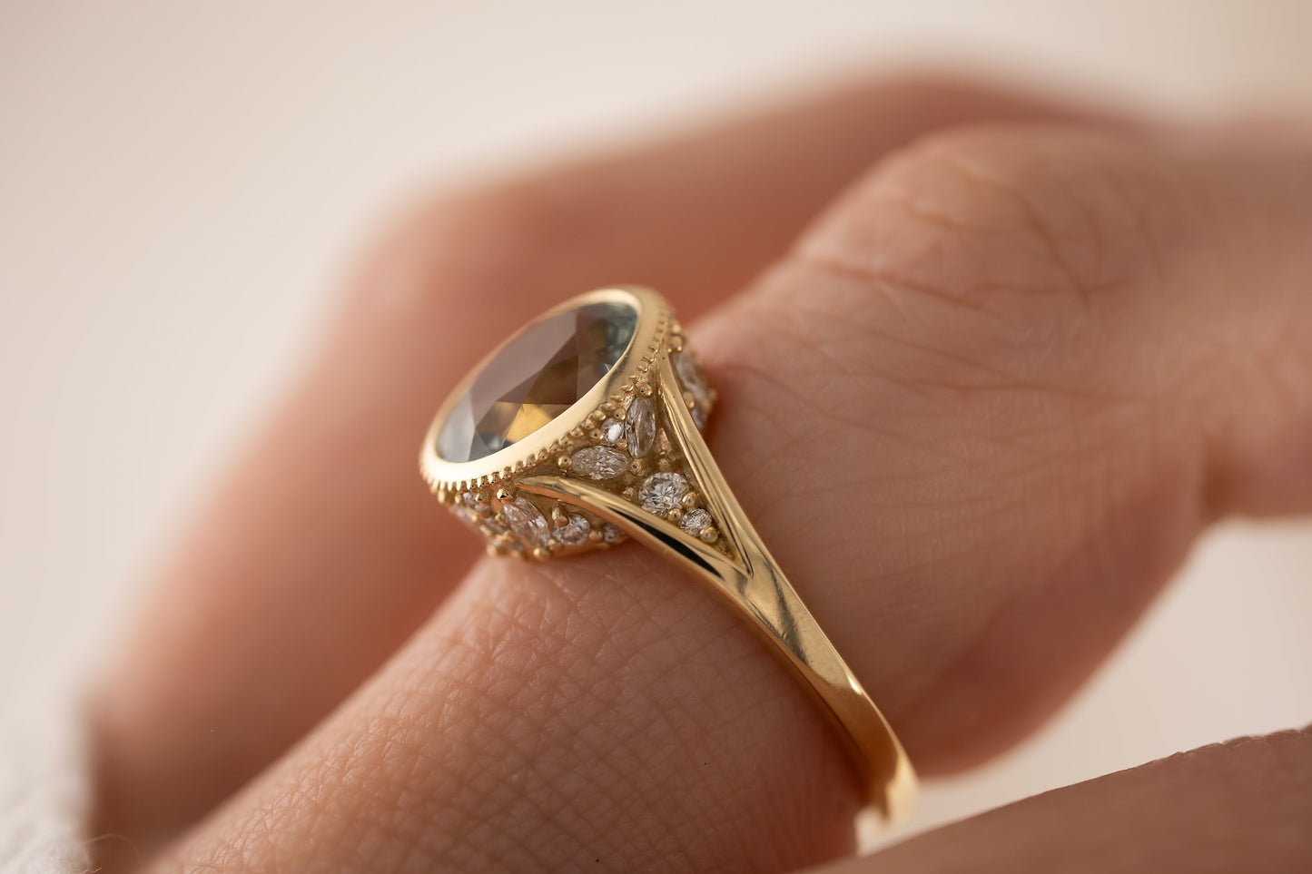The Sitara Ring | 2.53 CT Oval Mint Sapphire