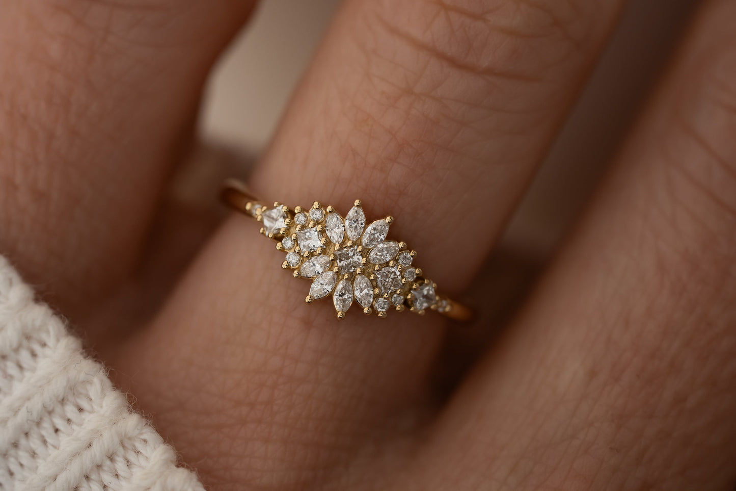 The Dahlia Ring