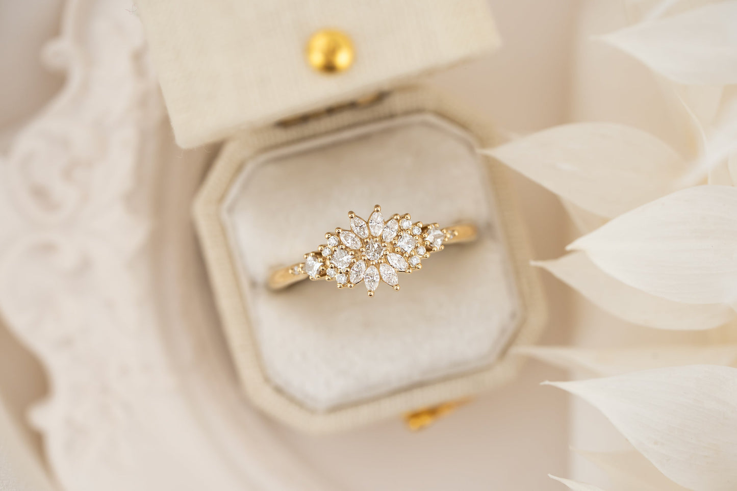 The Dahlia Ring
