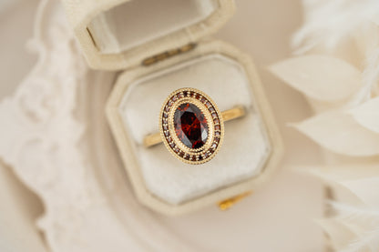 the-satine-ring-1-34-ct-oval-red-diamond