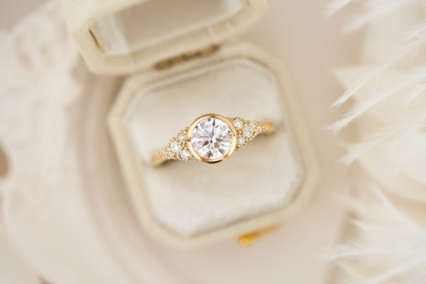 The Solaria Ring | 1 CT Round Diamond
