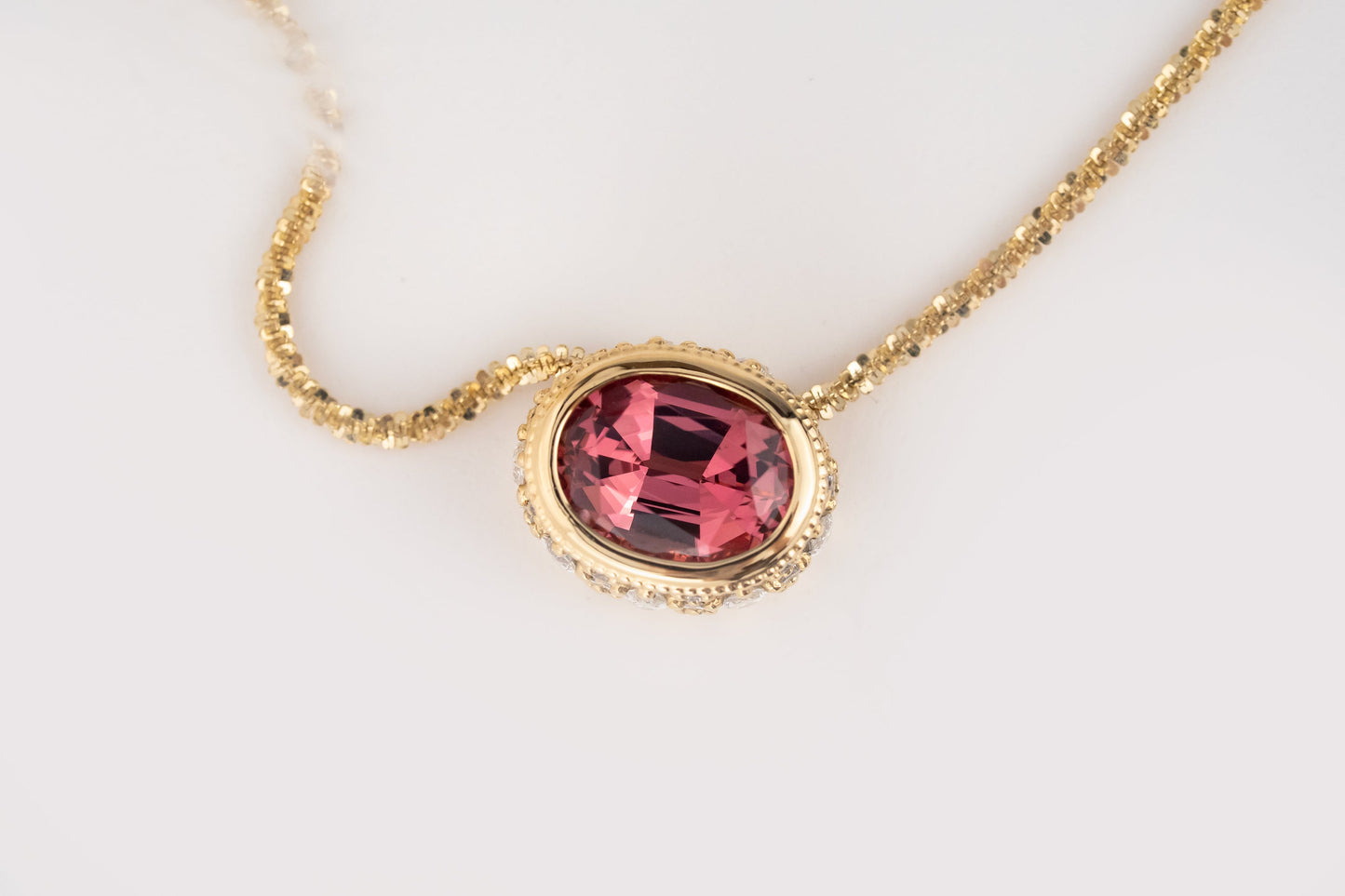 The Sitara Necklace | 1.5 CT Oval Pink Spinel