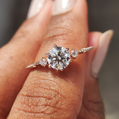 3 Stone Diamond Ring With Round Cut Stones