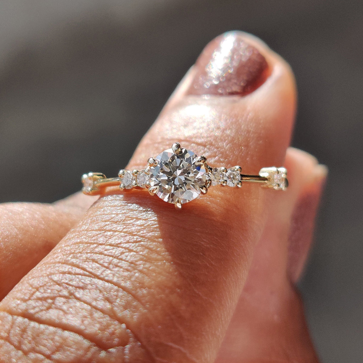 Round Diamond Engagement Ring with Muse Setting