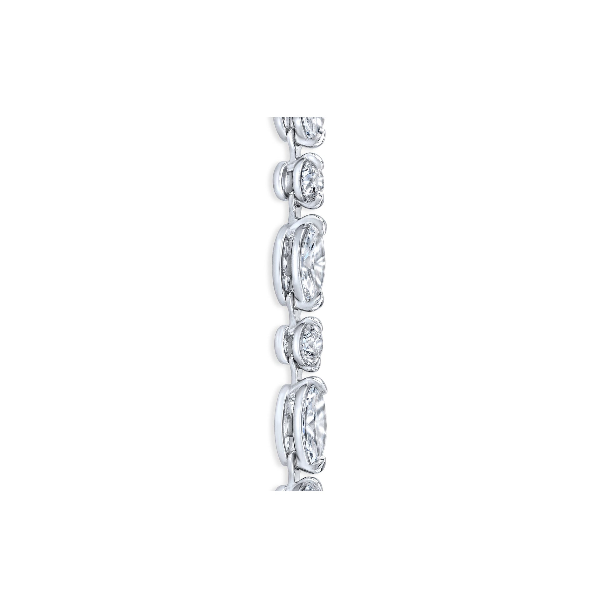 Lara Jewels High Jewellry High Jewelry | Marquise Cut Detachable Lariat Necklace - Platinum - Detail View