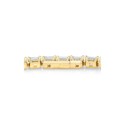 Lara Jewels High Jewellry High Jewelry | Emerald Cut Tennis Bracelet - 18k Yellow Gold - View 6