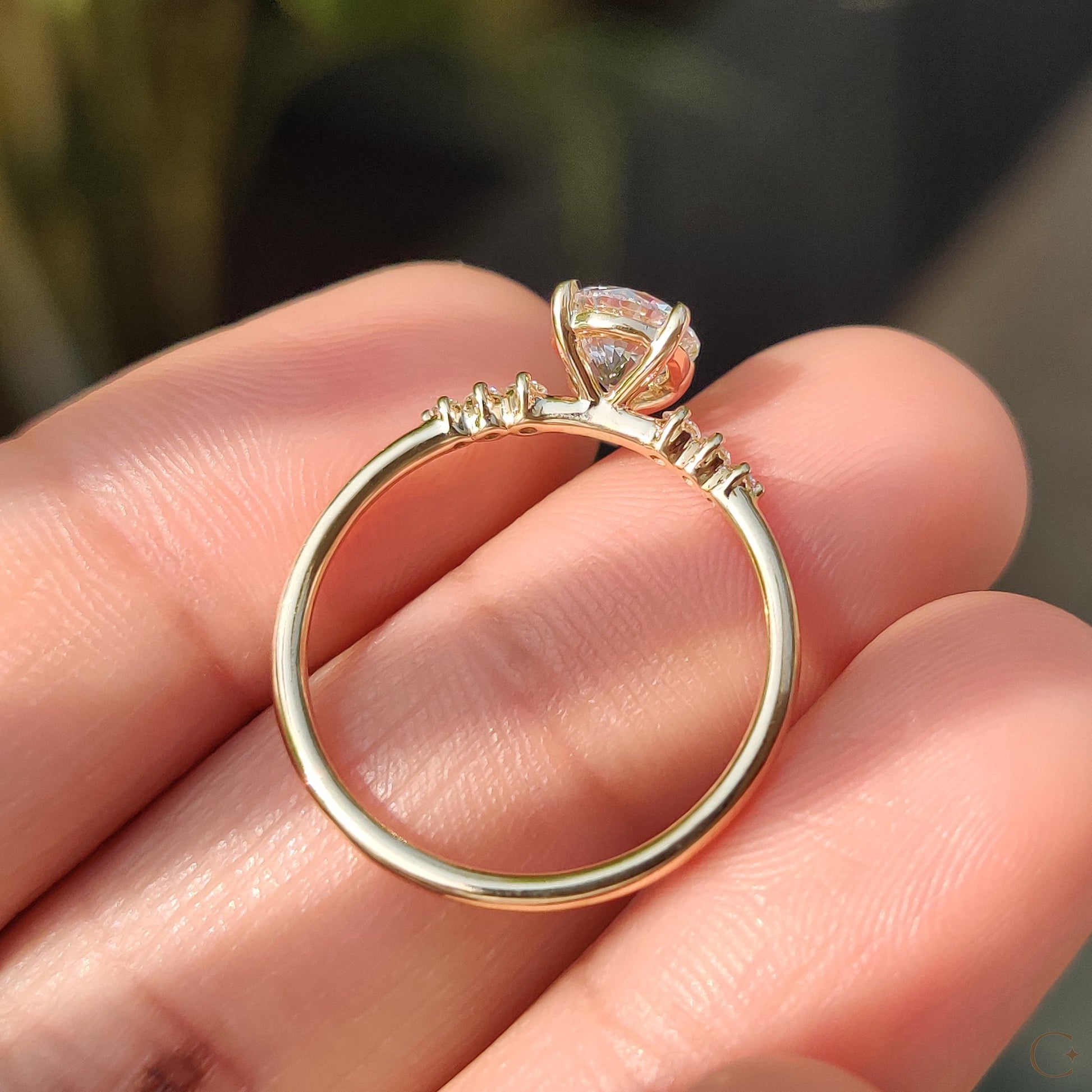 7 Stone Diamond Ring With Round Cut