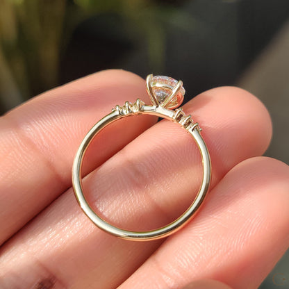 7 Stone Diamond Ring With Round Cut