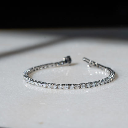 14K White Gold Round Lightweight Tennis Bracelet