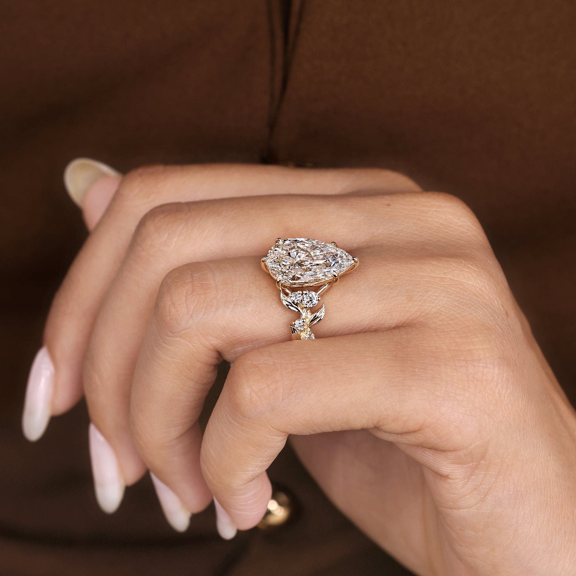 IGI certified 5 - 8 Carat Nature inspired Pear Shaped Diamond Ring