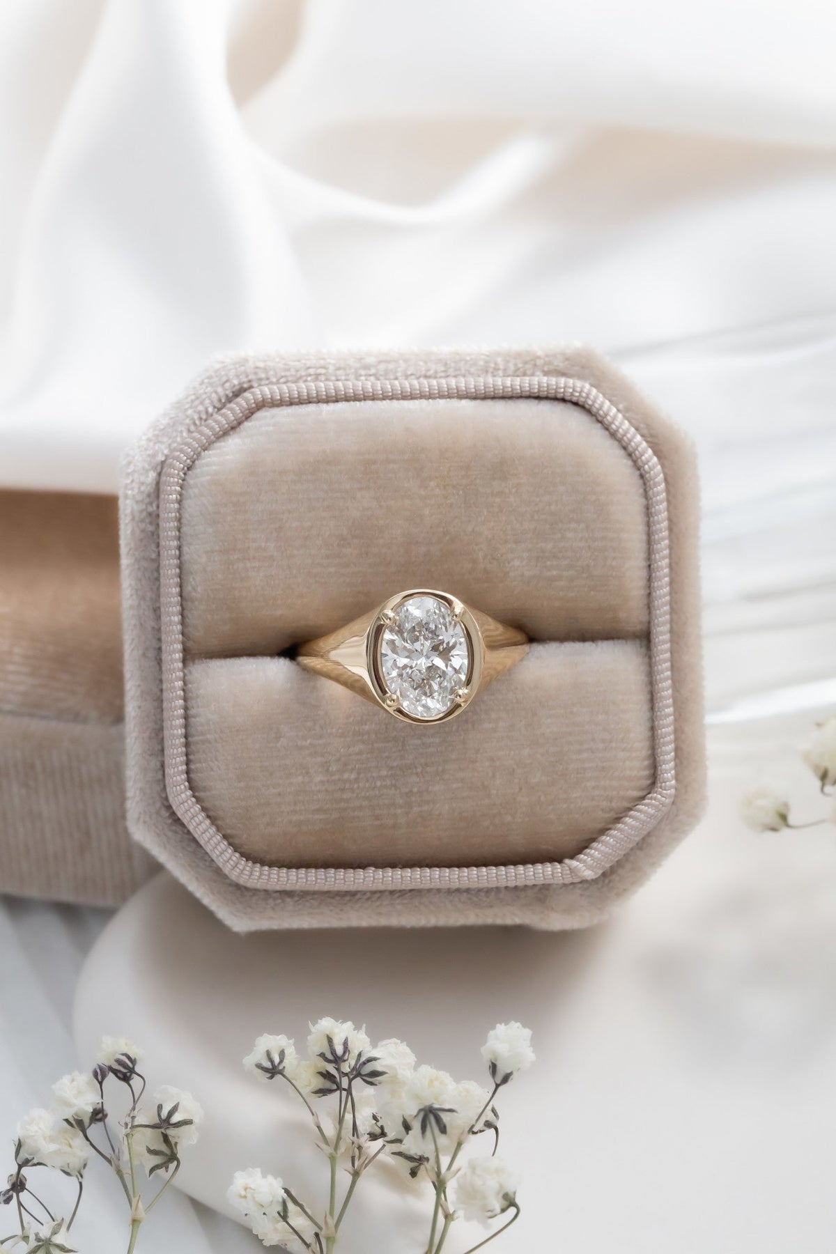 The Lennox Oval Signet Ring