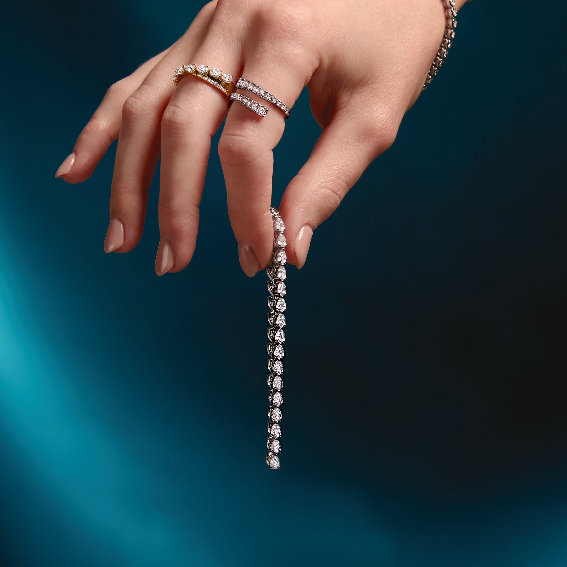 Pear Shape Diamond Tennis Bracelet - 14K White Gold - G-H Color SI1-SI2 Clarity