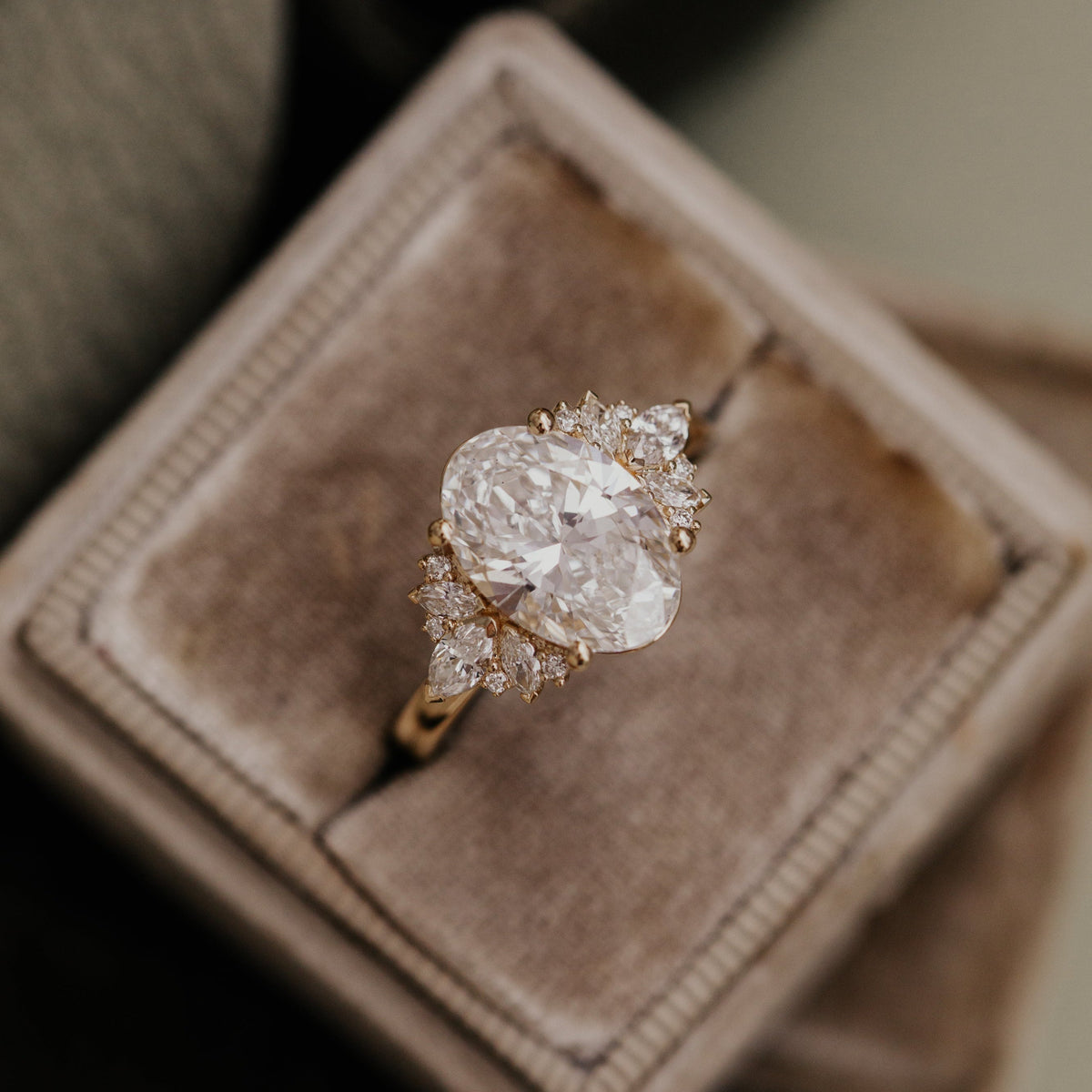 The Rita Oval Ring