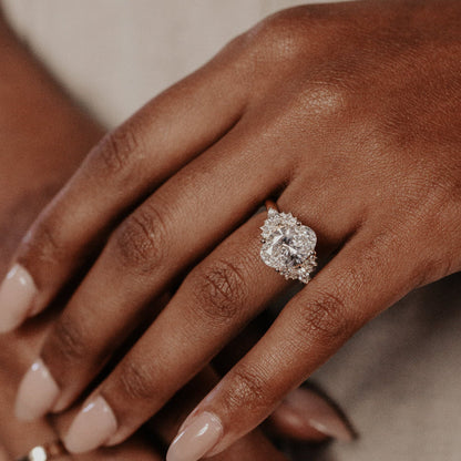 The Rita Oval Ring