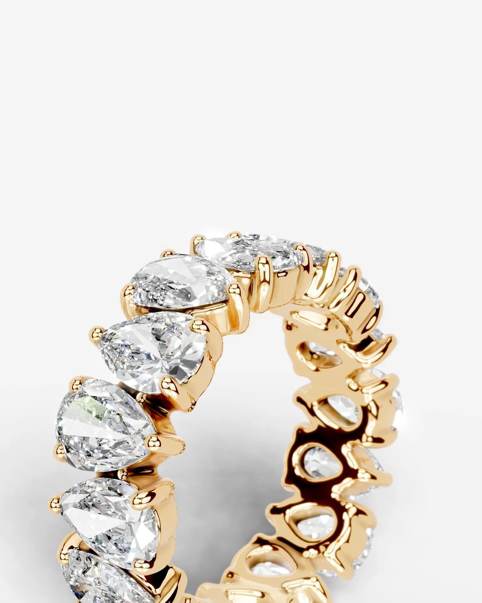 Sarah Lab Grown Diamond Wedding Ring - Yellow Gold