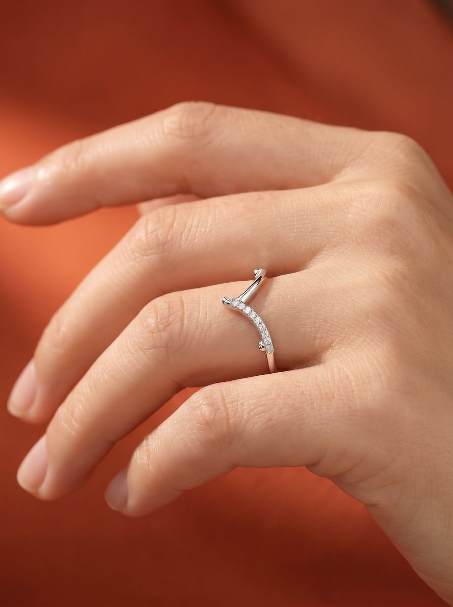 Sparkling Brunch Lab Grown Round Diamond Wedding Ring - Platinum