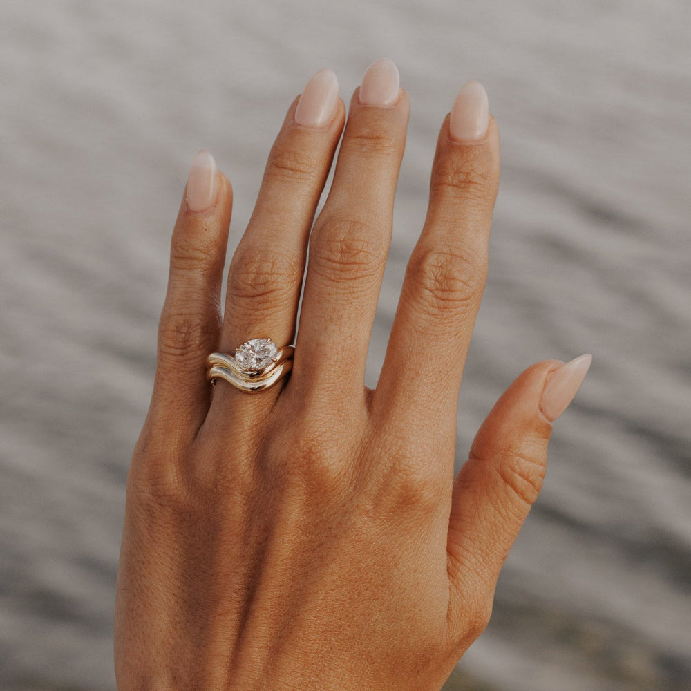 The Capri Oval Ring