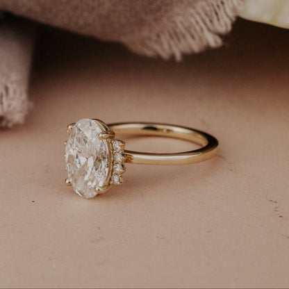 The Claire Oval Ring