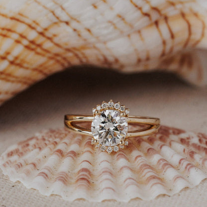 The Hampton Round Ring