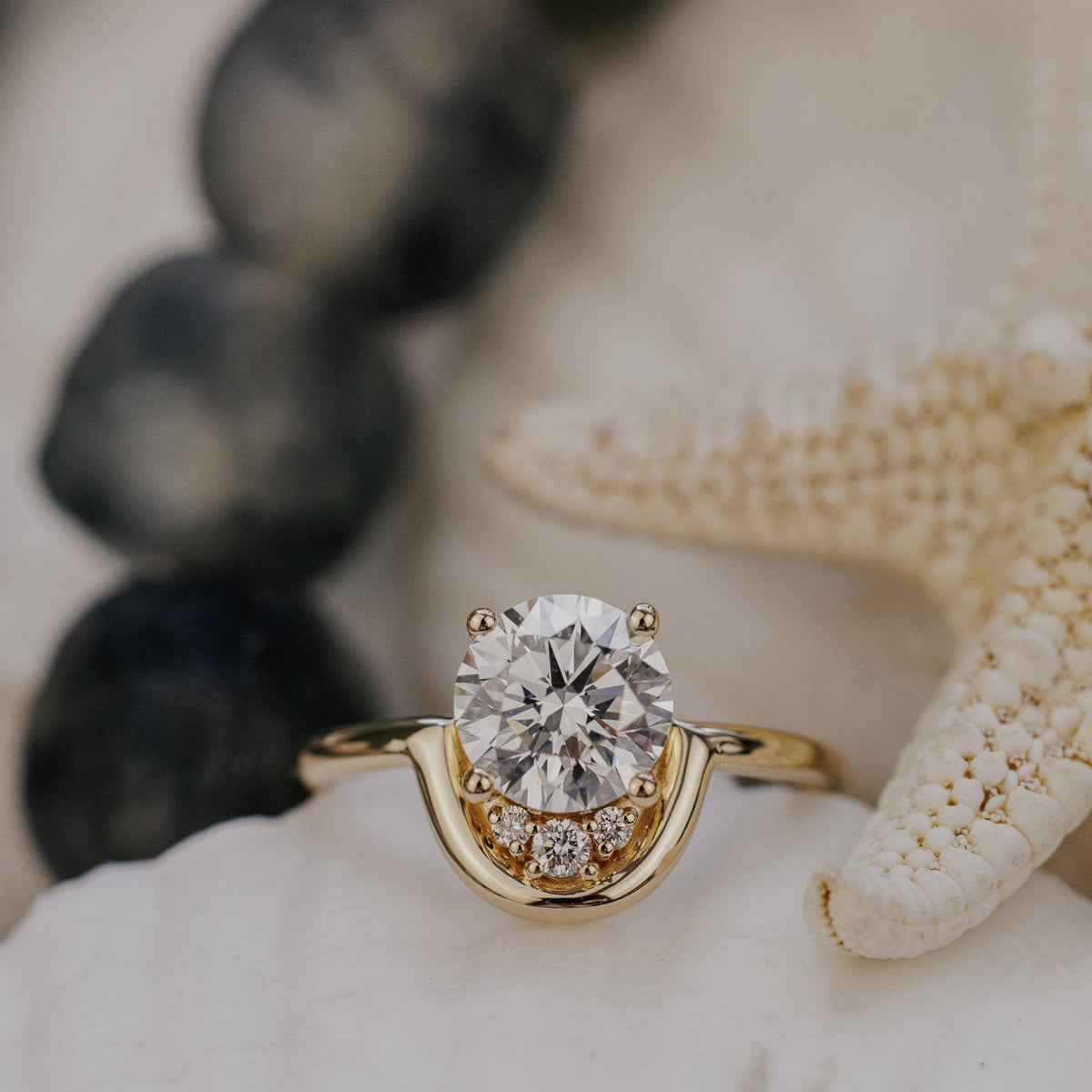 The Palma Round Ring