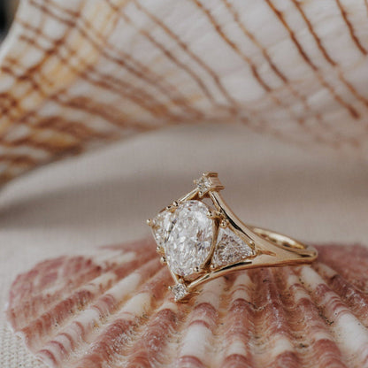 The Tulum Oval Ring