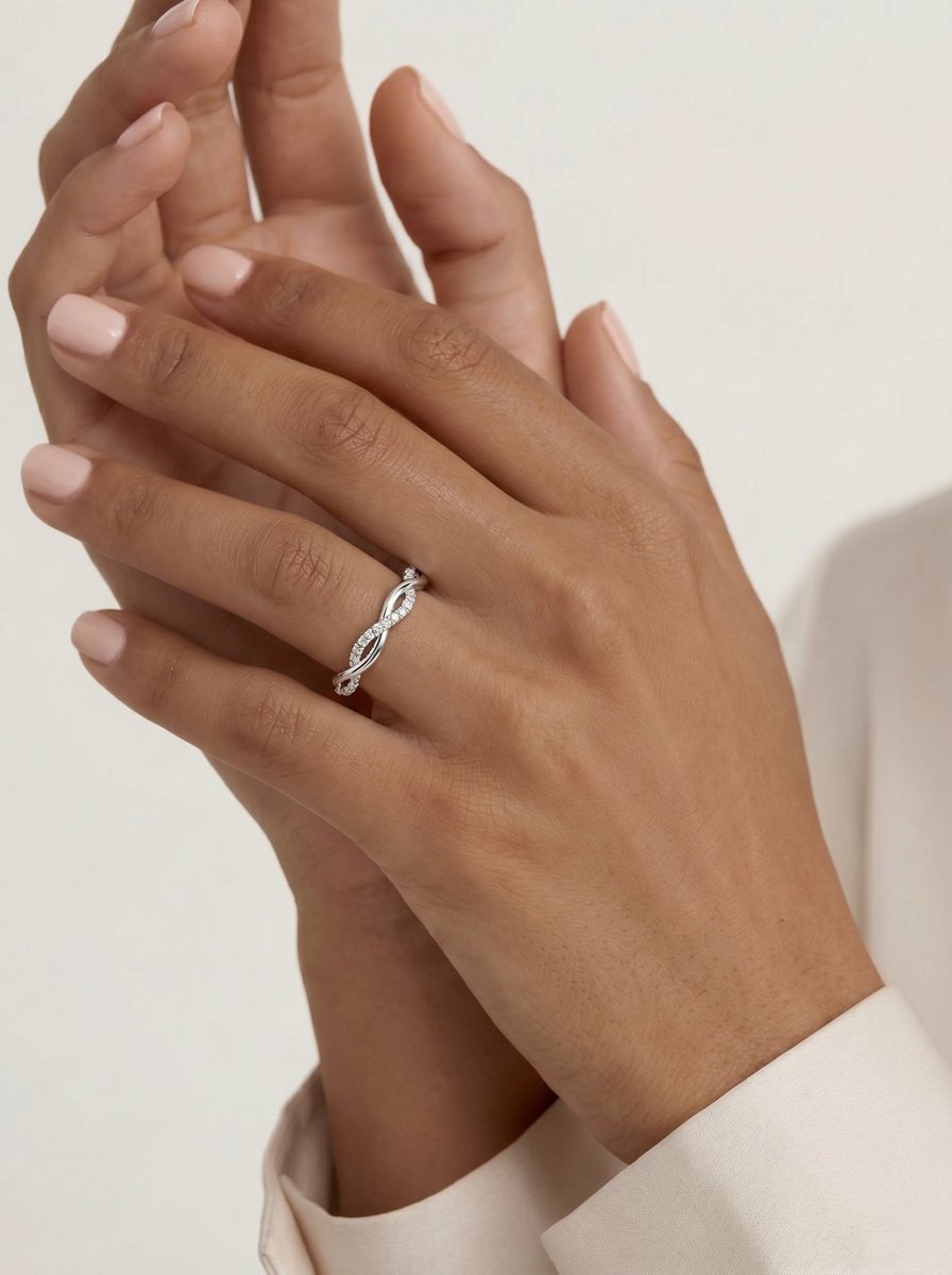 Tsumugi Lab Grown Round Diamond Wedding Ring - Platinum