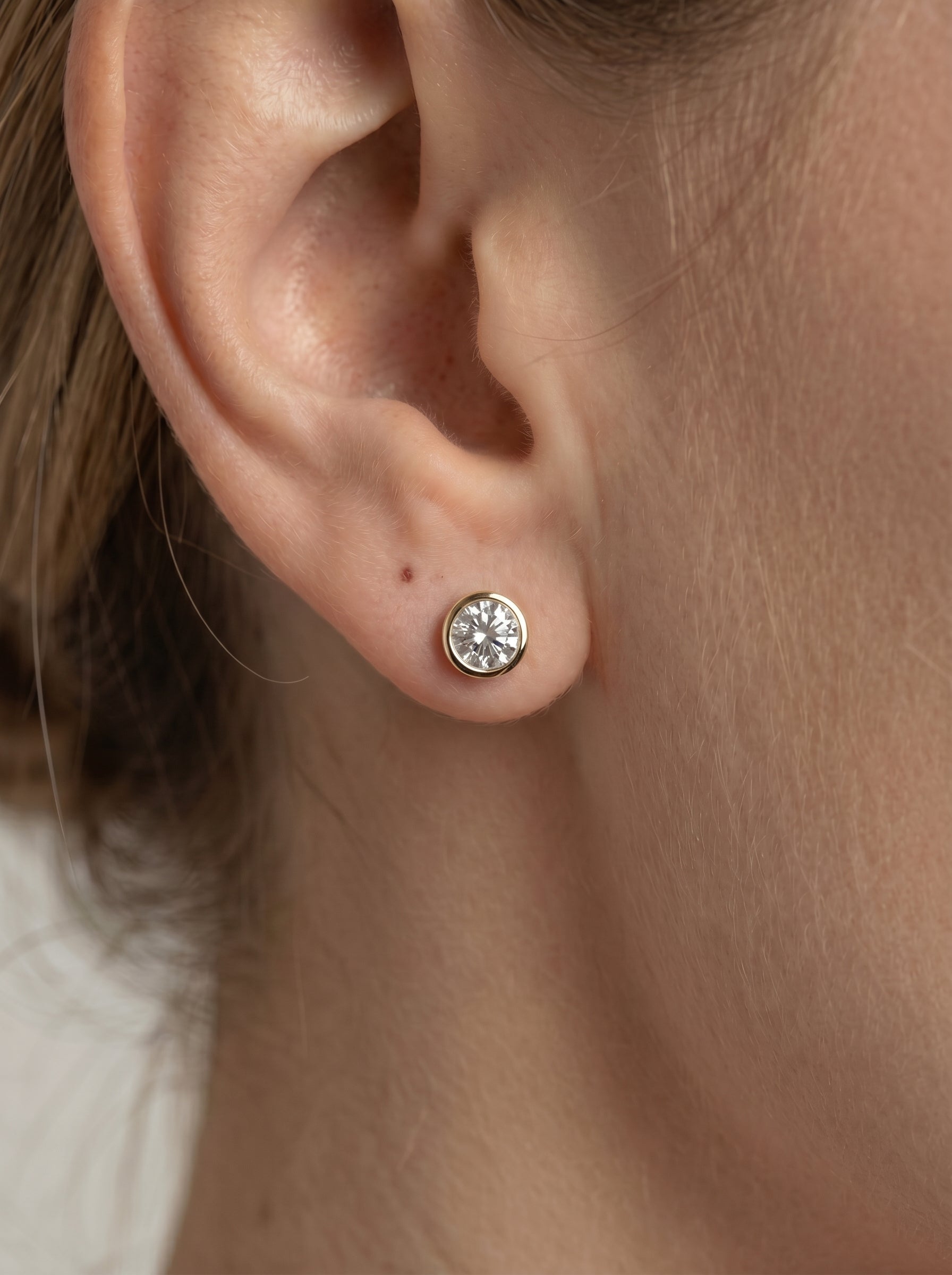 Amber Lab Grown Diamond Earrings Round - Yellow Gold