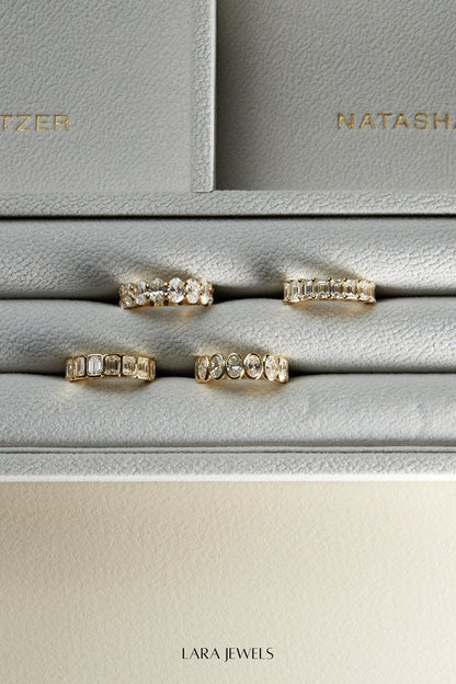 Emerald Bezel Diamond Half Band Gold - Detail view