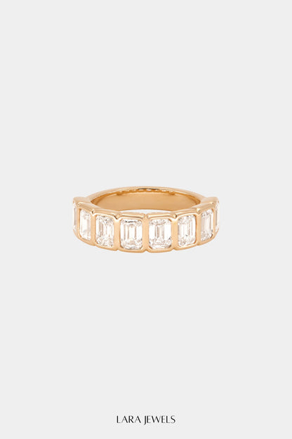 Emerald Bezel Diamond Half Band Gold - Detail