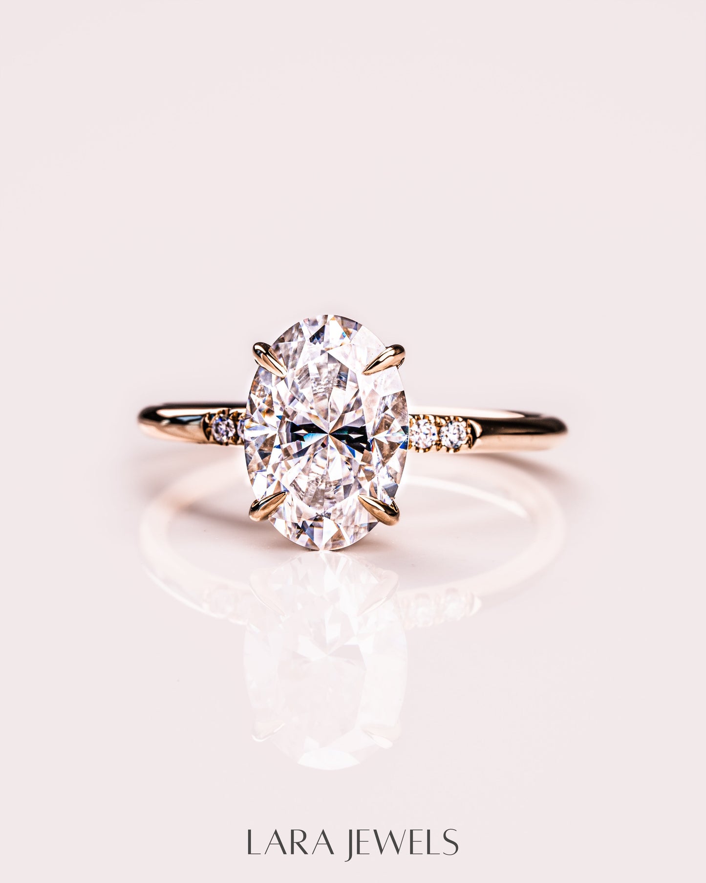 1.0-3.0 CT Oval CVD Diamond Hidden Halo Engagement Ring