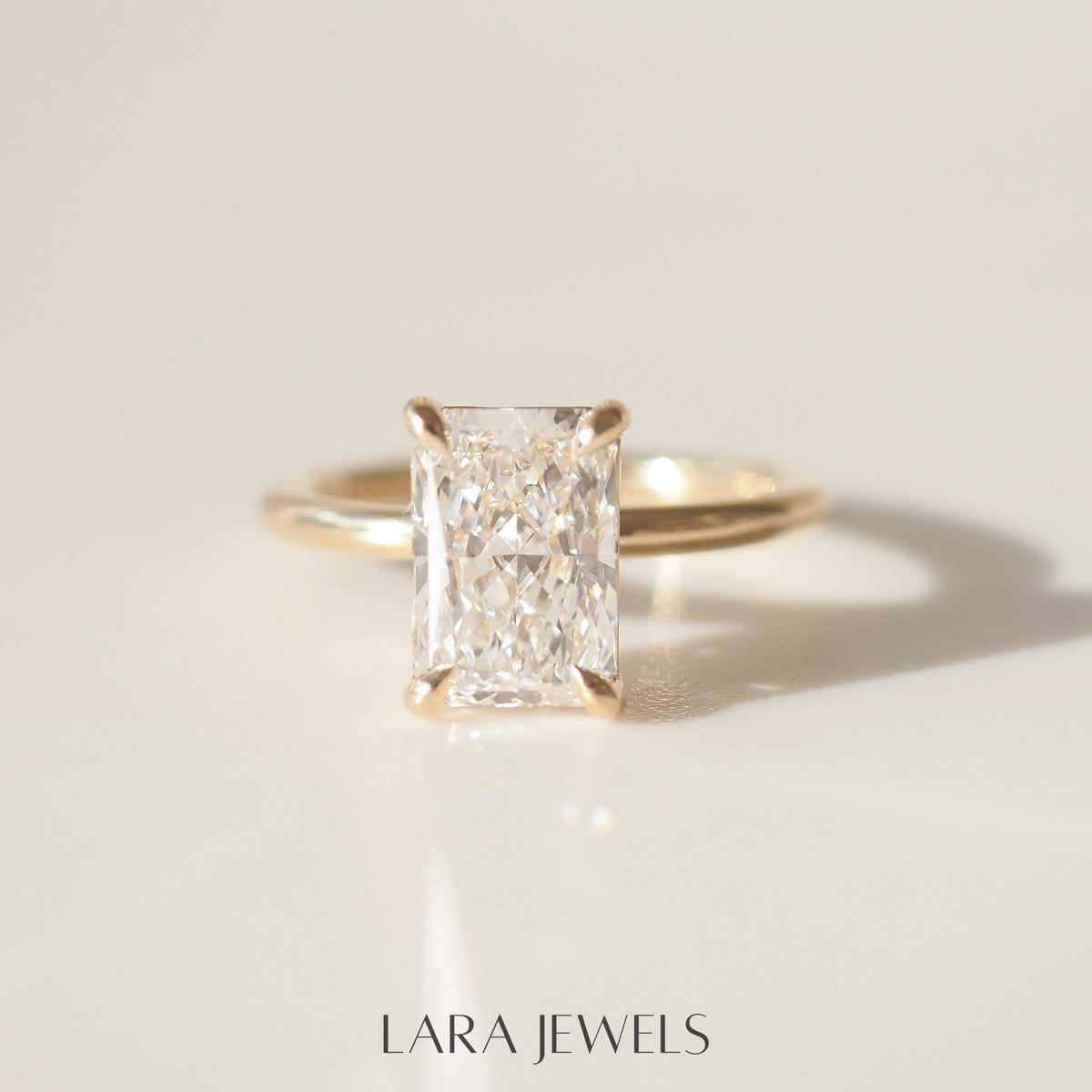 2.0 - 4.0 Carats Radiant shaped Lab Grown Diamond Solitaire Style Engagement Ring