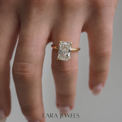 2.0 - 4.0 Carats Radiant shaped Lab Grown Diamond Solitaire Style Engagement Ring